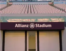  ??  ?? Dentro allo Stadium c’è il nome con la sponsorizz­azione dell’Allianz