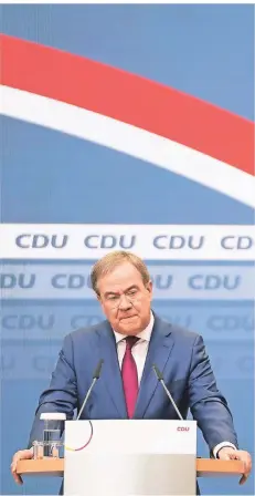  ?? FOTO: MARKUS SCHREIBER/AP ?? Noch-CDU-Chef Armin Laschet stellte am Dienstag den Fahrplan für eine Befragung der Mitglieder vor.