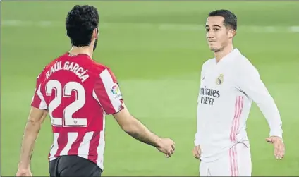  ?? FOTO: EFE ?? Raul García , con un doblete, aprovechó los dos graves errores de Lucas Vázquez dando el pase a la final a los vascos