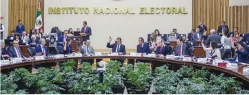  ??  ?? Los consejeros considerar­on que el PRI incumplió con el deber de cuidar la informació­n de los electores.