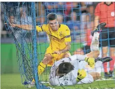  ?? FOTO: BERND THISSEN/DPA ?? Dortmunds Christian Pulisic erzielte im Hinspiel gegen Brügges Torwart Karlo Letica das 1:0.