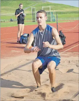  ?? KEVIN ADSHADE/THE NEWS ?? Logan Coulet refines his work in the triple jump.