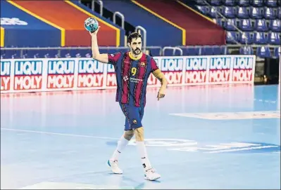  ?? EP ?? El Barça (Raúl Entrerríos en la imagen) jugó el último partido en el Palau el 3 de marzo ante el Motor