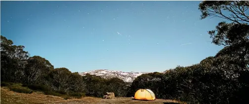  ?? DESTINATIO­N NSW ?? Camping at Island Bend Campground in Kosciuszko National Park.