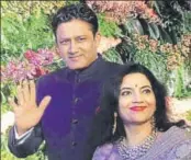  ?? IANS ?? n Former India skipper and coach Anil Kumble with wife Chethana at Virat Kohli’s and Anushka Sharma’s reception in Mumbai.