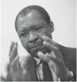  ?? FOTO: DPA ?? Okwui Enwezor, damaliger Direktor des Hauses der Kunst, im Jahr 2013. Gegen Ende seiner Amtszeit war er in München umstritten.