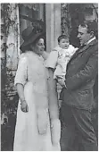  ?? FOTO: PD ?? „Titanic“-Chefkonstr­ukteur Thomas Andrews, mit Frau und Kind.