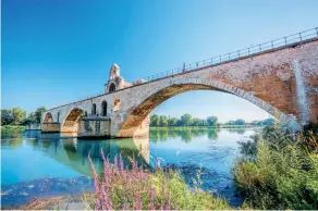  ??  ?? Ravishing Rhone: The bridge at Avignon. Top: Star chef Fabien Morreale