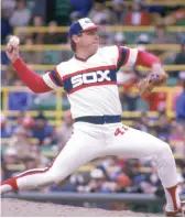  ?? JONATHAN DANIEL/GETTY IMAGES ?? White Sox pitcher Tom Seaver, pictured in 1984, beat the Yankees 4-1 on Aug. 4, 1985, to earn his 300th career win.