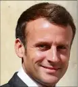  ?? (Photo AFP) ?? Emmanuel Macron a annoncé cette indemnité lors d’une visite surprise, lundi soir, dans un commissari­at à Paris.