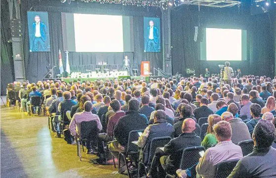  ?? ?? Lleno. Del evento organizado en Rosario hubo más de 2.000 personas entre presencial y streaming. JUAN JOSÉ GARCÍA.