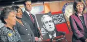  ?? AFP FILE ?? A group of US legislator­s offer support to Robert Mueller