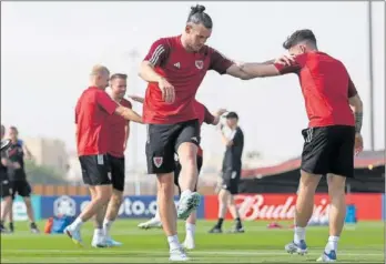  ?? ?? Bale, en un entrenamie­nto reciente con la selección de Gales.