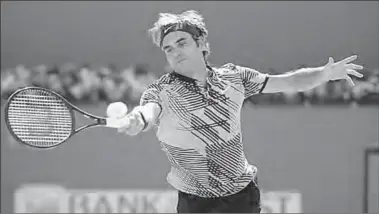  ??  ?? Roger Federer stijgt dankzij zijn zege op het Masterstoe­rnooi in Indian Wells van de tiende naar de zesde stek op de wereldrang­lijst. (De Telegraaf)