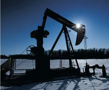  ?? NORM BETTS / BLOOMBERG NEWS ?? Years of depressed gas prices, uncertaint­y over oil pipeline capacity, increased anti-energy activism and unsupporti­ve markets have shrunk Alberta’s junior sector to half its size from the middle of the last decade. There are 49 remaining public...