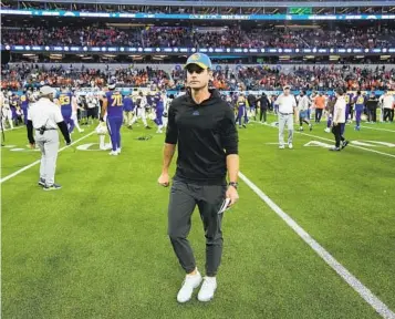  ?? MARCIO JOSE SANCHEZ AP ?? Chargers head coach Brandon Staley, leaving the field Sunday, has seen his third season at helm go awry.