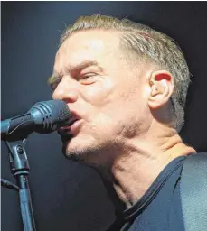  ?? FOTO: AFP ?? Bryan Adams tritt am 25. Juni in Neu- Ulm auf. Karten sind noch verfügbar.