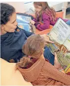  ?? FOTO: DPA ?? Für die meisten Kinder gehört Lesen zum Alltag.