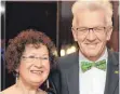  ?? FOTO: DPA ?? Die Frau an seiner Seite: mit Gerlinde beim Landespres­seball.