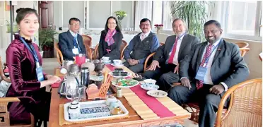  ??  ?? Prof. U-tin Aung (Myanmar), Prof Zhu Cuping (China), Prof, Vijay Sakuja (India), Prof. Dennis Rumley (Australia) and Prof. Jayanath Colombage