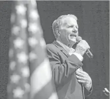  ?? Jon Shapley / Houston Chronicle ?? U.S. Rep. Gene Green, left, was drawn out of his district in the controvers­ial redistrict­ing plan of 2003, when he found himself suddenly placed in the looping district belonging to U.S. Rep Ted Poe, right. Green decided to sell his house and move.