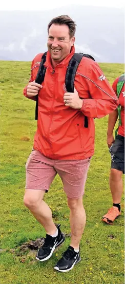  ?? FOTO: CHRISTOF WOLFF ?? Am liebsten auf dem Weg nach oben: Fortunas Marketingv­orstand Christian Koke bei einer Bergwander­ung in Maria Alm im Juli 2019.