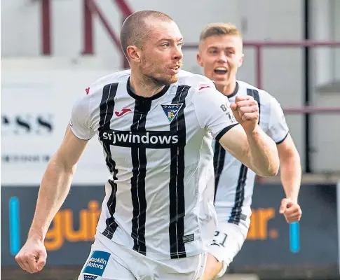  ??  ?? ENTHUSIAST­IC: Becoming a father was one of the factors that helped Craig Wighton opt for Dunfermlin­e.