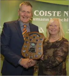  ??  ?? Mairead Delaney, assistant secretary, Meath GAA, presents the Most Improved Referee award to Hugo Whoriskey of St Patrick’s.