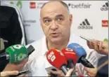  ??  ?? Pablo Laso, ayer tras el entrenamie­nto.