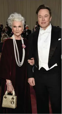 ?? ?? Twitter’s new owner, Elon Musk, showed up with his mother, M Musk, a former model adorned in Chopard pearls and other jewels. Her son went with a classic tux with tails.