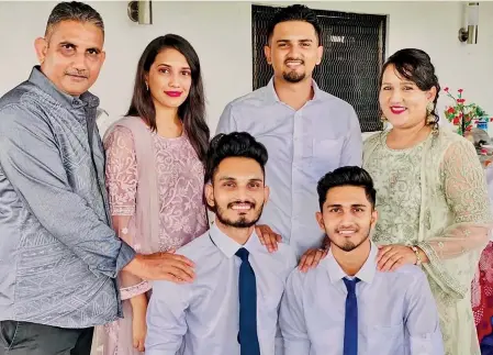  ?? ?? Standing (from left): Mohammed Janif, Shazleen Shafrana Bano, Mohammed Jamsid, Gita Yanjani Mala and seated (from left): Mohammed Jamshir Issac and Mohammed Zumir Ishrat celebratin­g Eid last year..