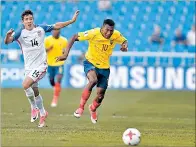  ?? JEON HEON-KYUN / REUTERS ?? Destacado. Bryan Cabezas (10) anotó dos goles en la primera fecha del torneo.