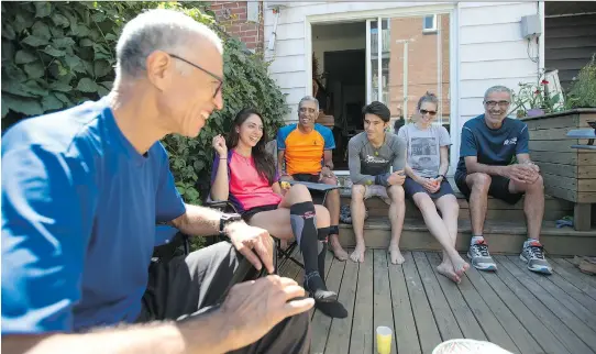  ?? PHOTOS: CHRISTINNE MUSCHI ?? Members of Tracy Valcourt’s running group reward themselves after a day on the trails. From left: Mustapha Lahjou, Linda Salim, Khalid Benzakour, Mickael Preti, Valcourt and Chakib Benzakour. Valcourt says running in a group or with a club allows a...