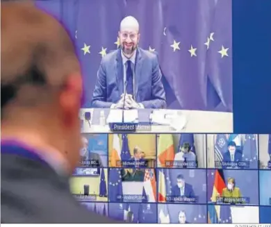  ?? OLIVIER HOSLET / EFE ?? El presidente del Consejo Europeo, Charles Michel, conversa ayer por videoconfe­rencia con los líderes de la UE.