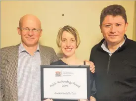  ?? PICTURE / SUPPLIED ?? Dr James Robinson (Heritage New Zealand Pouhere Taonga, left), NZAA Council president Katharine Watson (with the Arakite Trust’s award) and Andrew Blanshard (DoC).