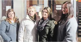  ?? SATBIR SINGH TORSTAR ?? Merritton residents are not happy with a proposed developmen­t at 10 Seymour Ave. From left, Dusty Savarie, Marie DePetirs, Don Bell and Bailey Yendt.