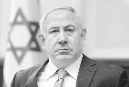  ?? Foto Ap ?? Benjamin Netanyahu, primer ministro israelí, durante una junta con su gabinete el domingo en Jerusalén