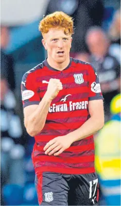  ?? Pictures: SNS Group. ?? Left: Simon Murray watches his header loop into the air and drop into the Staggies’ net beyond County keeper Aaron McCarey; above: the Dundee striker celebrates after netting Dundee’s winner.