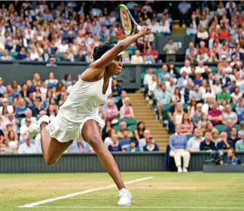  ?? GETTY IMAGES ?? Akrobatisc­h und überzeugen­d: Venus Williams steht in den Halbfinals.