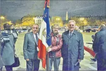  ??  ?? Le président Alain Boucherès, le porte-drapeau Bernadette Boucherès, le délégué général Dick Bogg