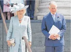  ?? FOTO: DPA ?? Prinz Charles und seine Ehefrau Camilla besuchen Europa.