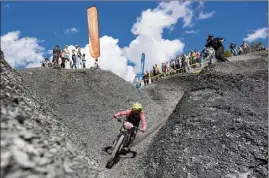  ?? (Photo G.G.) ?? Valberg sonne le grand retour des EWS et des spéciales dans les fameuses terres grises de la vallée du Haut-Var !