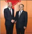  ?? PROVIDED TO CHINA DAILY ?? Wang Zhimin (right), director of the Liaison Office of the Central People’s Government in the Hong Kong SAR, meets Kaohsiung Mayor Han Kuo-yu in Hong Kong on Friday.