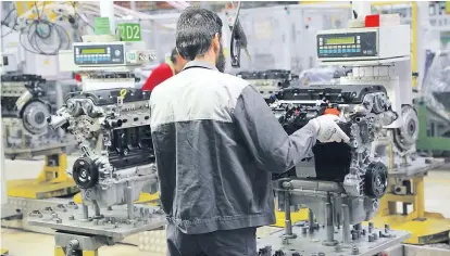  ??  ?? Die letzten Motoren aus der Ära GM werden noch gebaut, dann wird im Wiener Werk abgebaut.