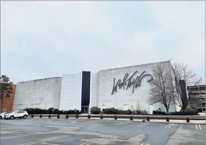  ?? Hearst Connecticu­t Media file photo ?? After closing at the end of 2020, the site of the former Lord + Taylor store at Danbury Fair mall remains vacant.