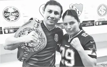  ??  ?? Gennady Golovkin se encontró con “La Guerrera” Torres en el juego Patriotas-Raiders.