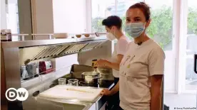  ??  ?? Irina Buravtsova and Natalia Afanaseva tinkering with their latest lollipop recipe in the kitchen of Smart Food Paris incubator