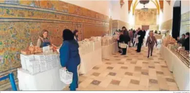  ?? ÁLVARO OCHOA ?? El Palacio Gótico del Alcázar acoge este puente festivo la muestra de dulces conventual­es.