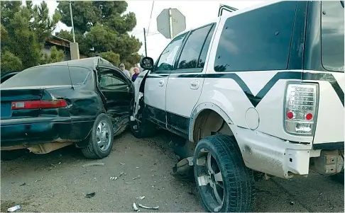  ??  ?? se DiriGÍa a su trabajo y no hizo alto en un crucero de la Villahermo­sa