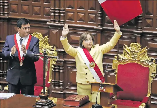 Presidente do Peru &eacute; destitu&iacute;do e preso ap&oacute;s tentar fechar o Congresso - O  Estado de S. Paulo. (2022-12-08)
